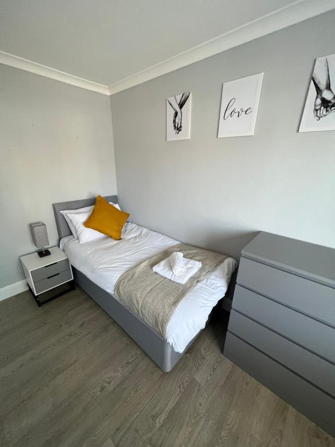 Вілла 3 Bed Luxury Open Plan Living Рейлей Екстер'єр фото